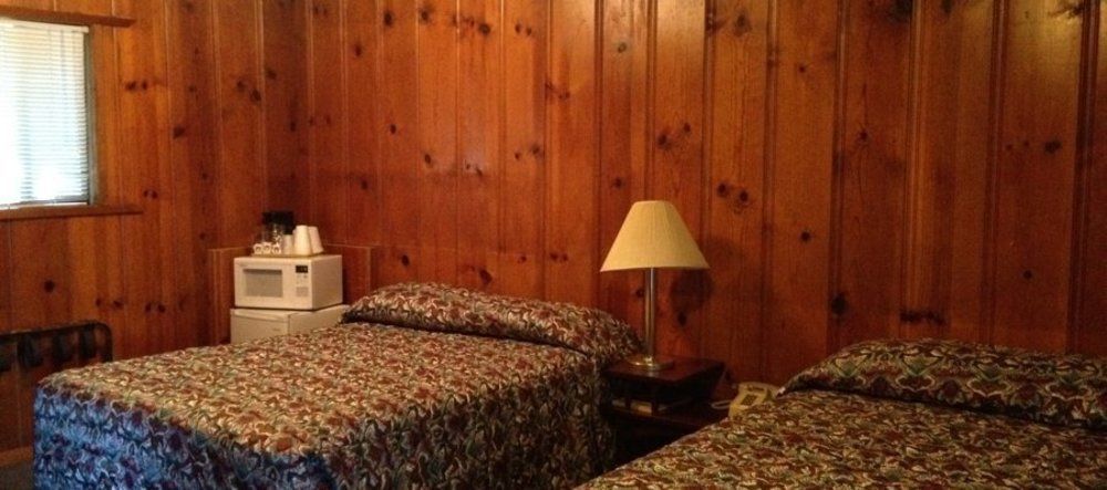 Pine Cone Motel Willits Dış mekan fotoğraf